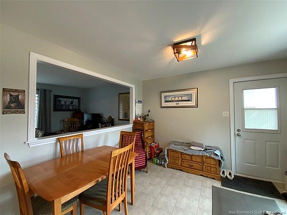 2nd image of 11 Lebel St