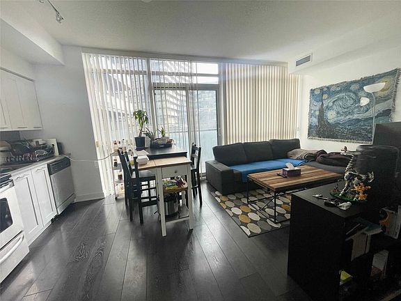 4th image of 169 Fort York Blvd #517