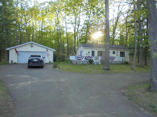 2845 E Higgins Lake Dr, Roscommon, MI 48653