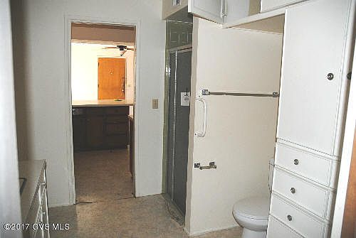 4th image of 417 N Abrego Dr