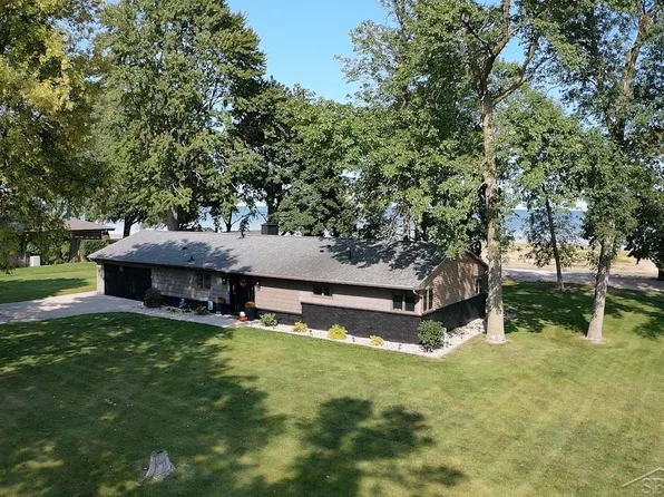 44 N Linwood Beach Rd, Linwood, MI 48634