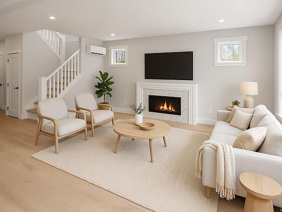 5th image of 2267 Evelyn Ln