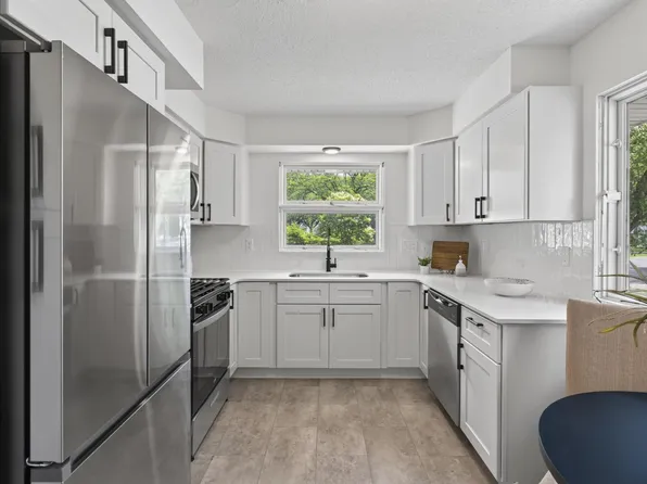 2355 Nokomis Ave, Saint Paul, MN 55119