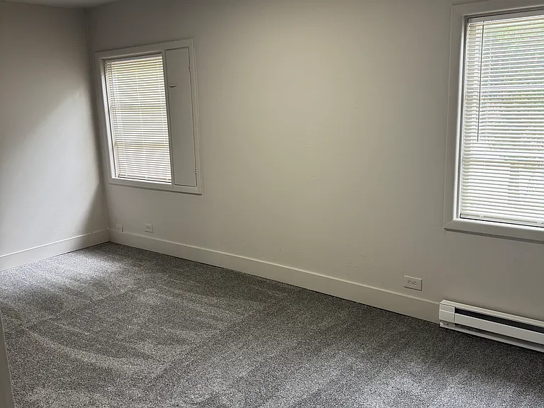 2820 E 8th St #2820 — Photo 8