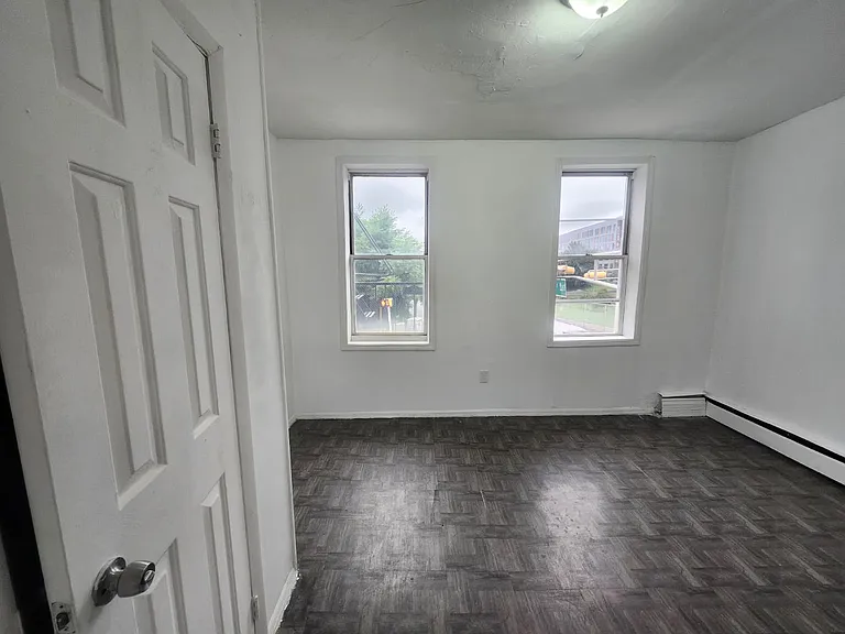100 S Essex Ave #1E — Photo 10