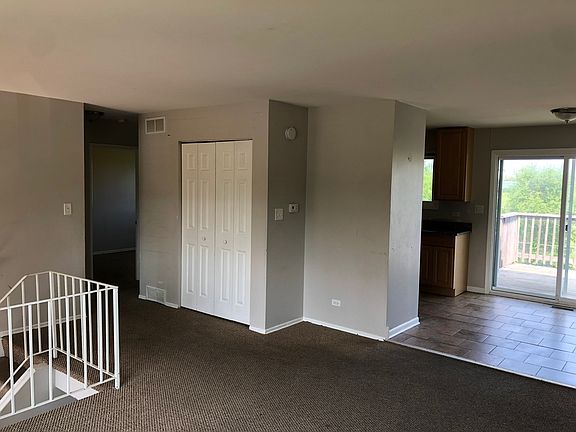 4th image of 17731 Yale Ln