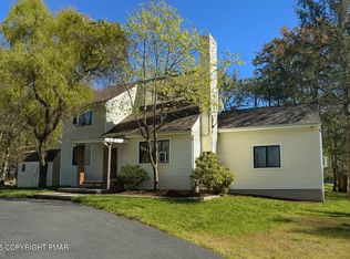 6372 Baltic Ave, Tobyhanna, PA
