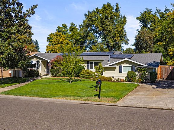 3rd image of 7683 Greenridge Way