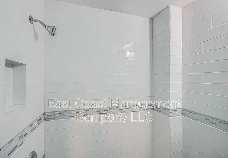 2408 Llewelyn Ave — Photo 19