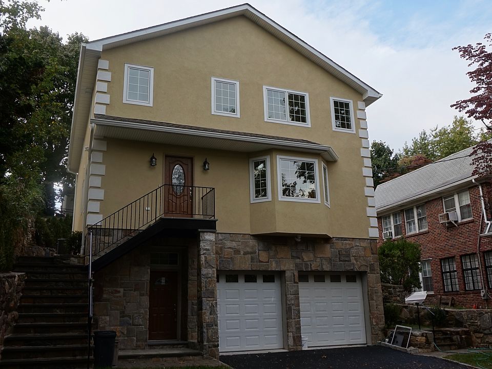 1st image of 221 Alpine Pl