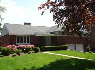 29 Tudor Rd, Albany, NY 12203