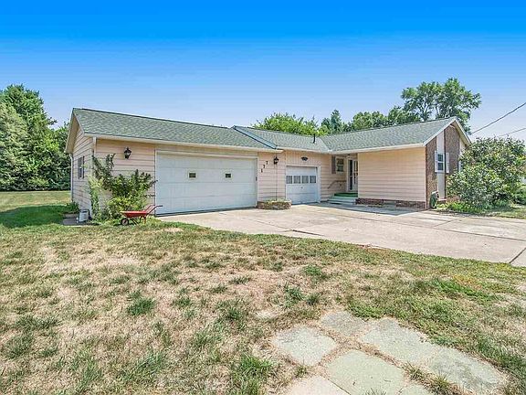 2nd image of 177 Golfview Dr