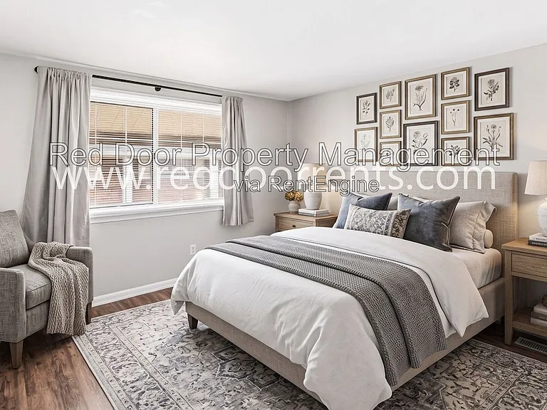 335 1st Ave NW #3 — Photo 2