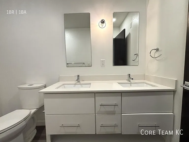 1180 E 30th St #307 — Photo 10
