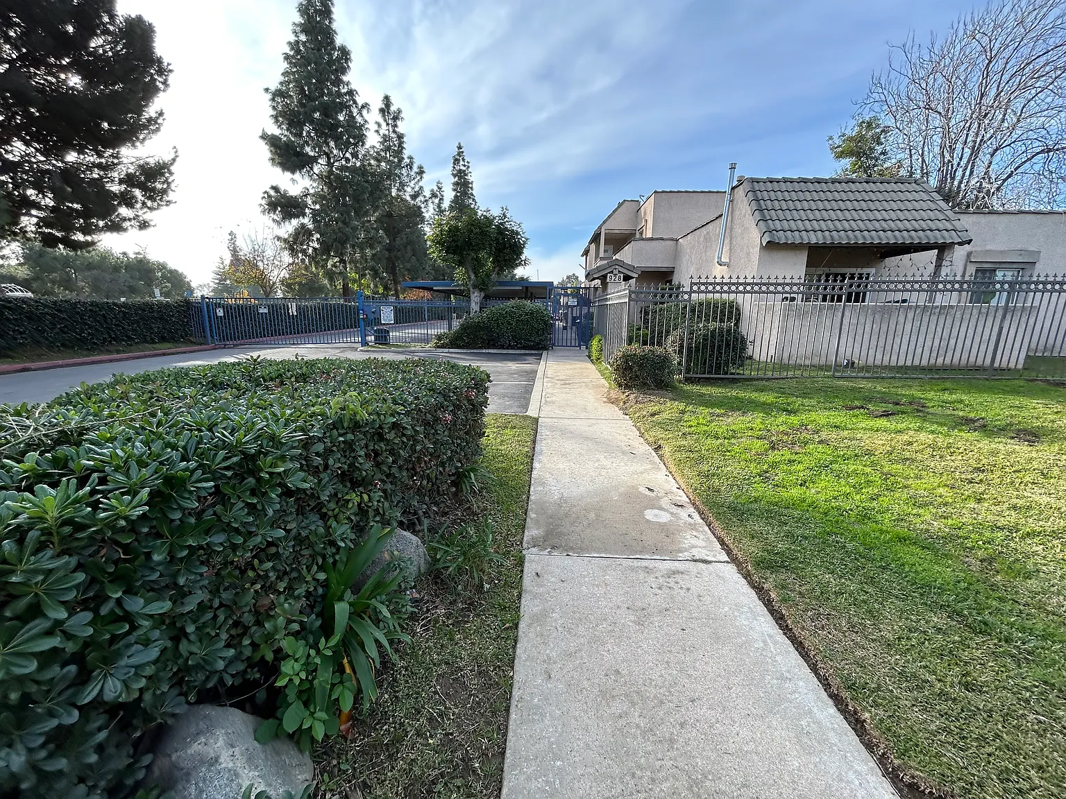 2 bed, 1000 sqft, $2,950 — Photo 1