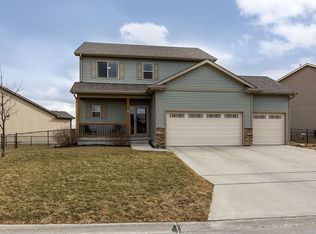 700 SE 16th St, Grimes, IA 50111