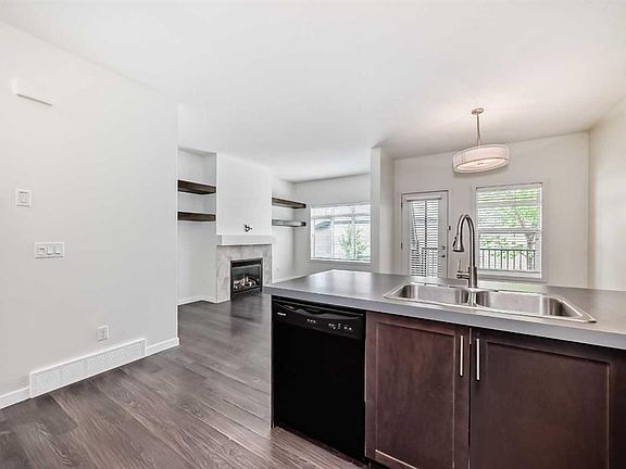3rd image of 76 SW Copperpond Lndg SE