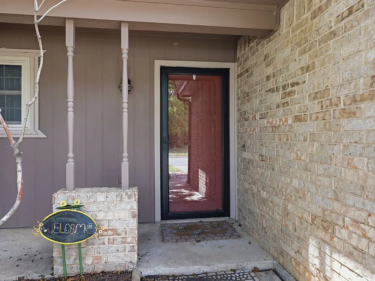 525 Parkview Dr — Photo 5