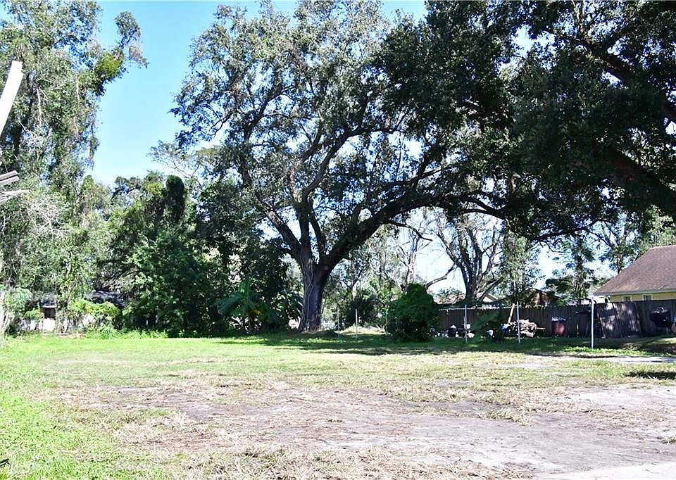 1st image of 333 1st St