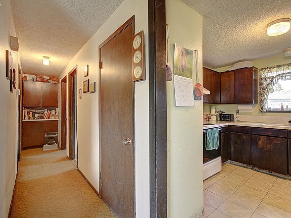 5th image of 8814 NE 95th St