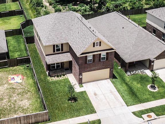 3rd image of 19319 English Pine Ct