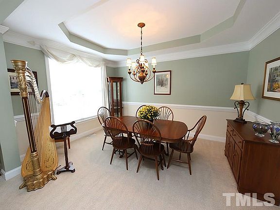 3rd image of 208 Muses Mill Ct