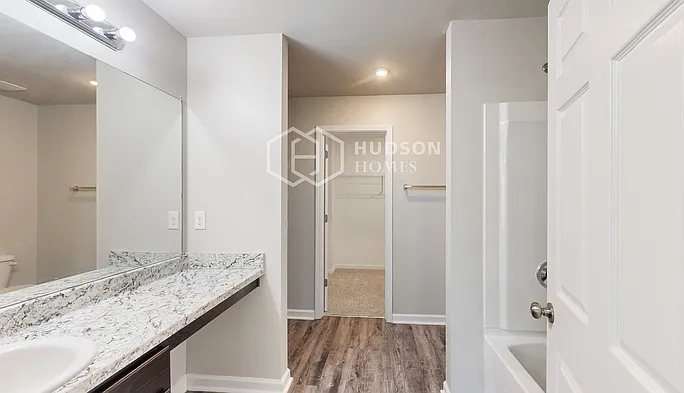 814 Kent Dr — Photo 17