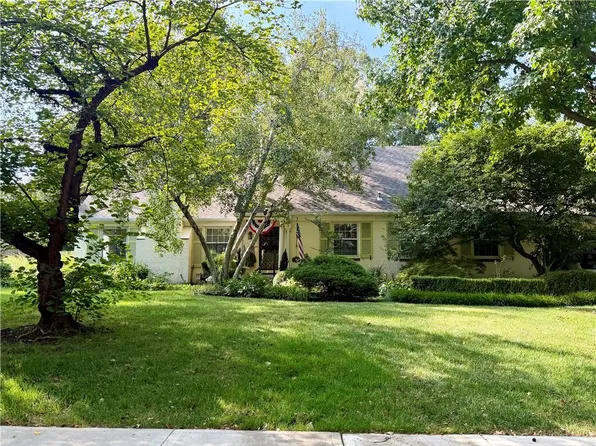 1029 W 66th St, Kansas City, MO 64113