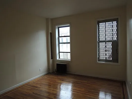 Rented by Lang Realty LLC | media 8