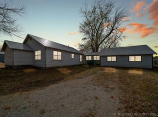 292 E Delaware Ave, Vinita, OK 74301