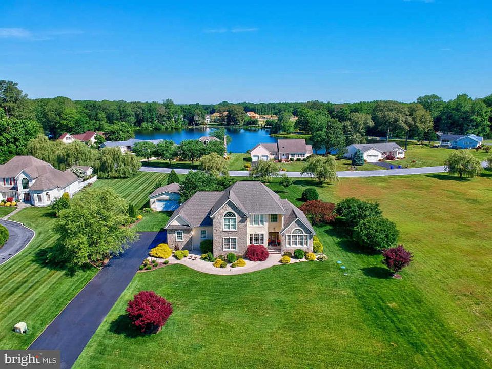 1st image of 23560 Willow Dr