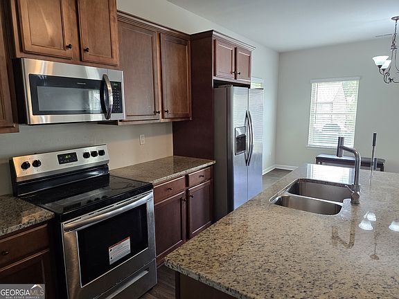 3rd image of 758 Galveston Way