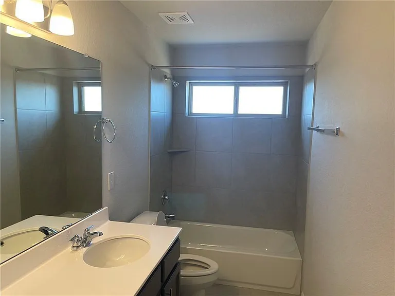 268 Hauser Dr — Photo 9