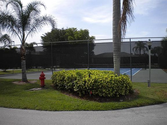 5th image of 15 Santa Maria Way