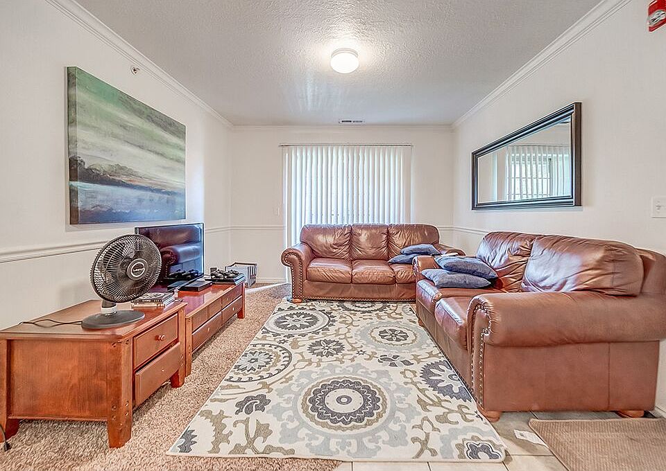 1st image of 539 N University Ave APT 202