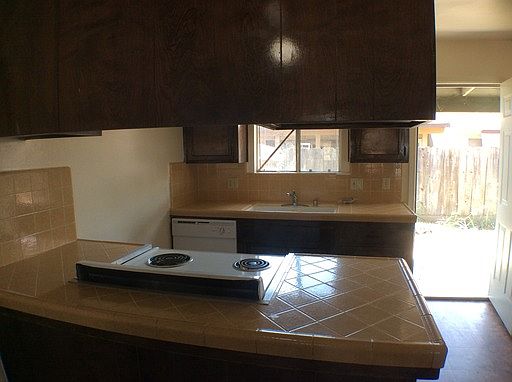 5th image of 2517 W Chestnut Ct