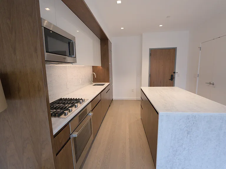 75 Park Ln S #318 — Photo 5