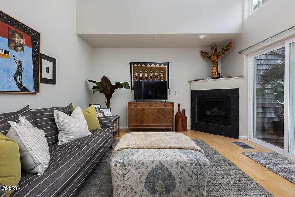425 SE Shell Ave UNIT 5, Depoe Bay, OR 97341 Zillow