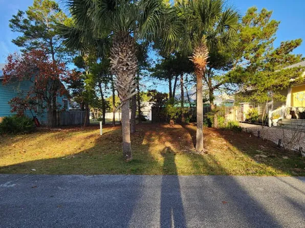 462 Paradise Blvd, Panama City Beach, FL 32413
