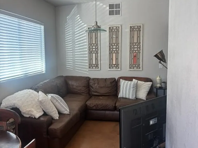 1840-1842 N Santa Rita Ave — Photo 1