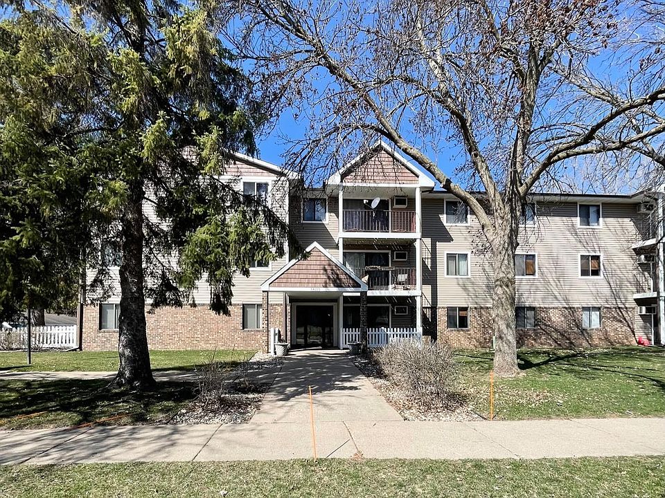 1st image of 14115 Pennock Ave APT 203
