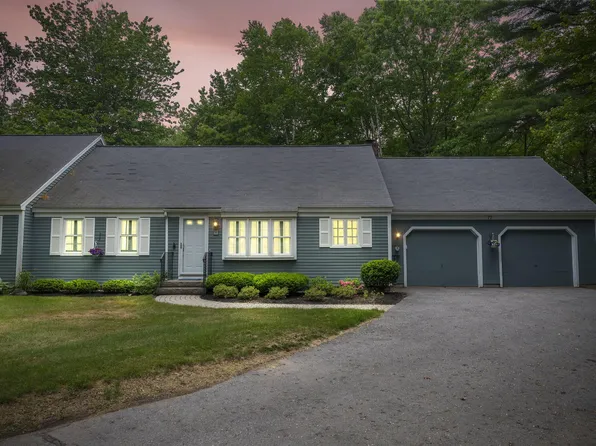 77 Applegate Lane #77, Falmouth, ME 04105