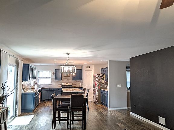3rd image of 1610 Wildspring Pkwy