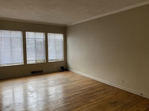 4th image of 721 S 6th St #524