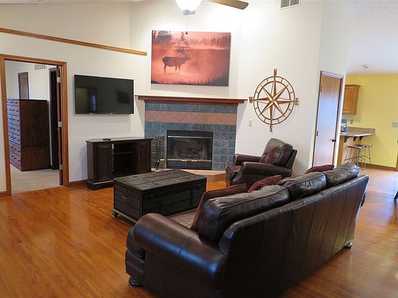 5th image of 7416 W Walker Ln