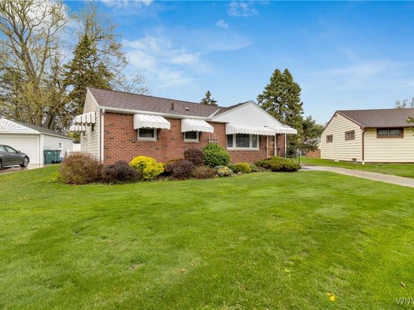 78 Donald Dr, North Tonawanda, NY 14120