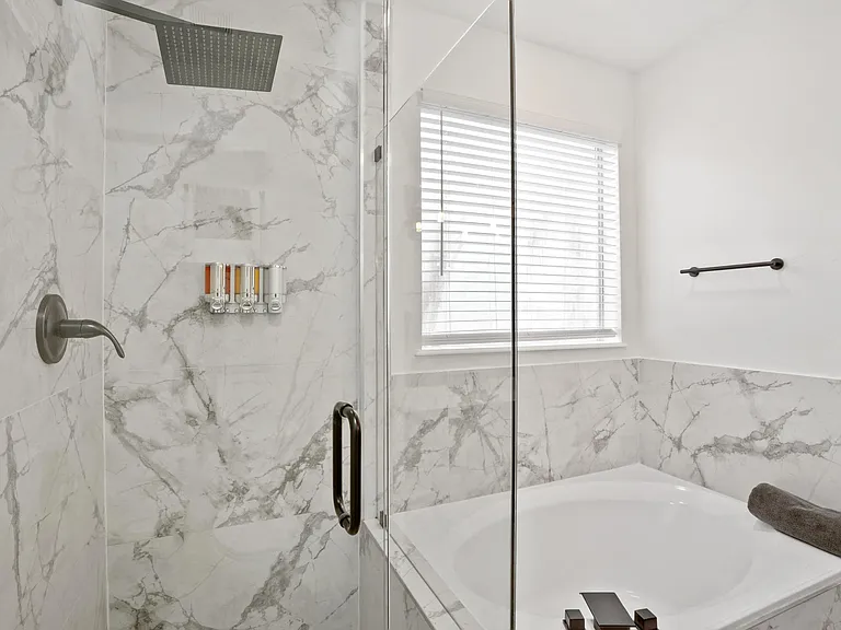 3205 Vinson Ct — Photo 45