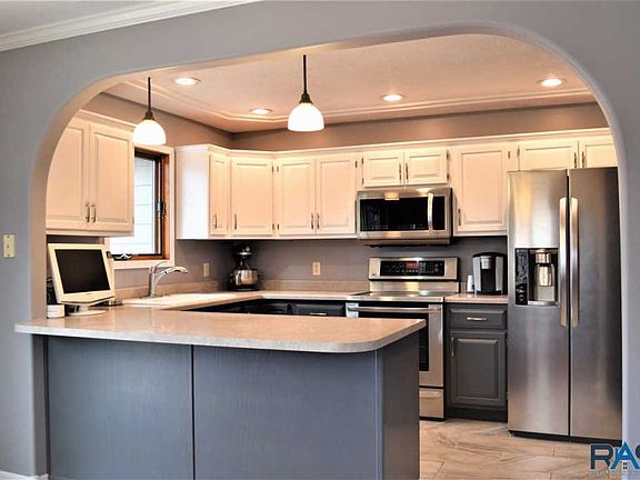 5th image of 3136 W Auburn Hills Ct