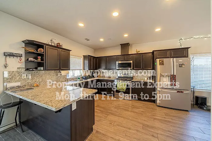 3925 Lanyard Dr — Photo 3
