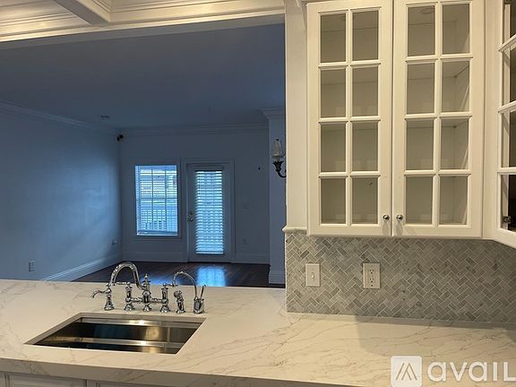 2nd image of 553 Water St